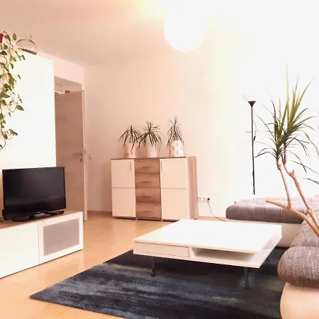 Traumapartment Poestlingberg, Reservierter Parkplatz, 4 Schlafzimmer Linz Exterior photo